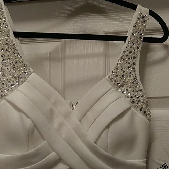 Emerald Sundae gown - Picture 2 of 7